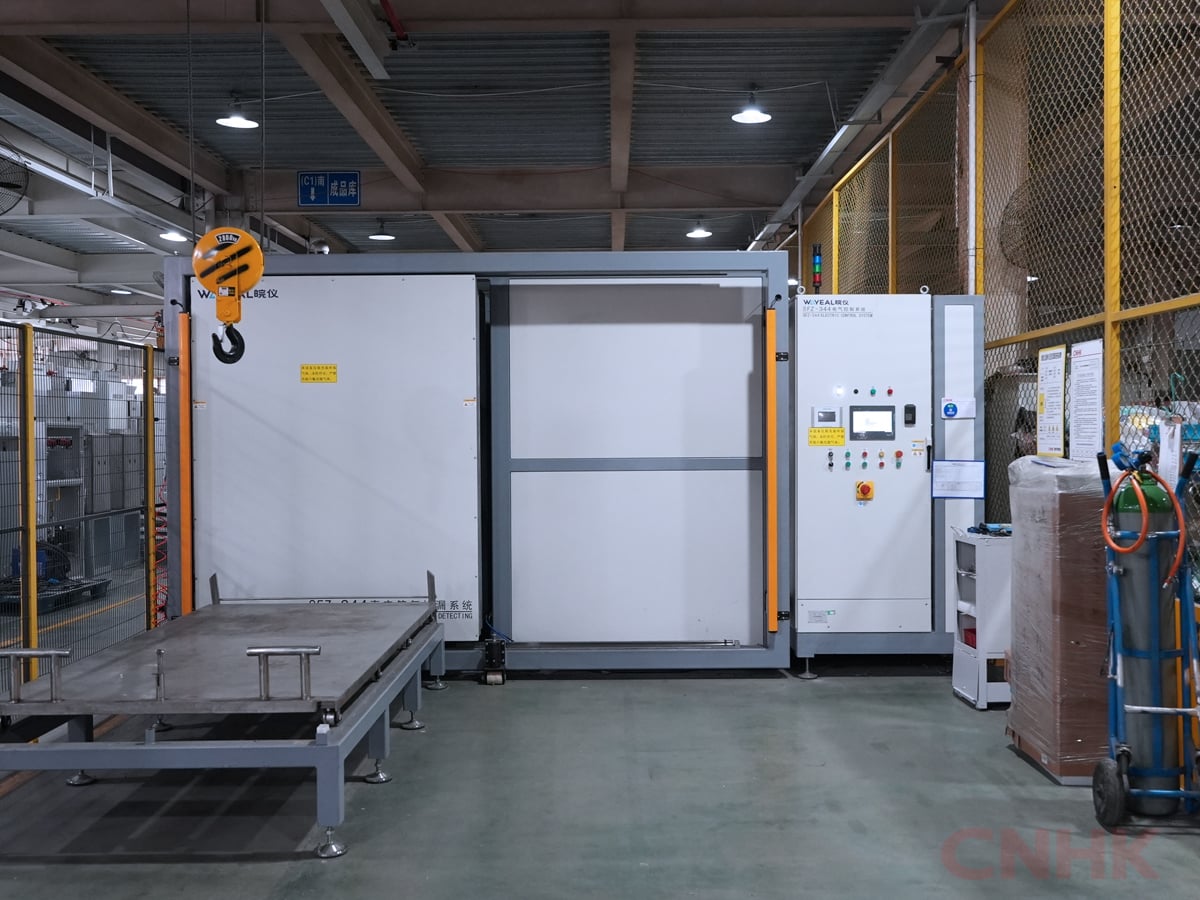 Vacuum drying oven in the workshop