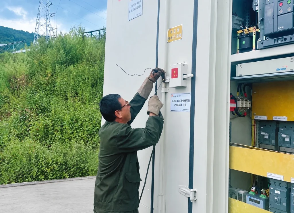 China Resources New Energy (YiLiang) )PV Substation